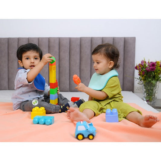 Why Deep Sea Blue Absorbent Bibs Are a Must-Have for Mess-Free Mealtimes