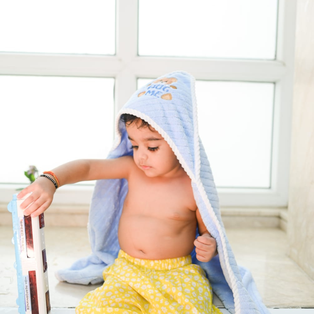 Baby Blue Hug Me Hooded Towel