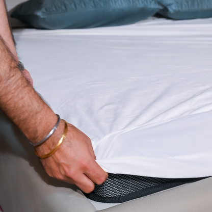 Lycra White Waterproof Mattress Protector